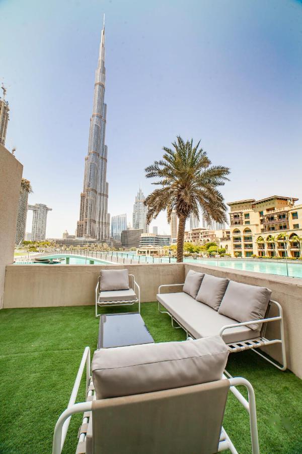 Villa Fantastay Glamorous 3 Bdr Duplex Villa With Fountain Views In Downtown Dubai Dubai